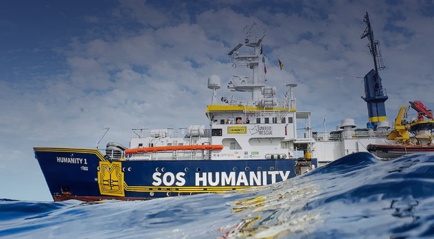 Trapani: solidarietà di Sinistra Italiana a SOS Humanity. “Salvare vite non può essere un reato”