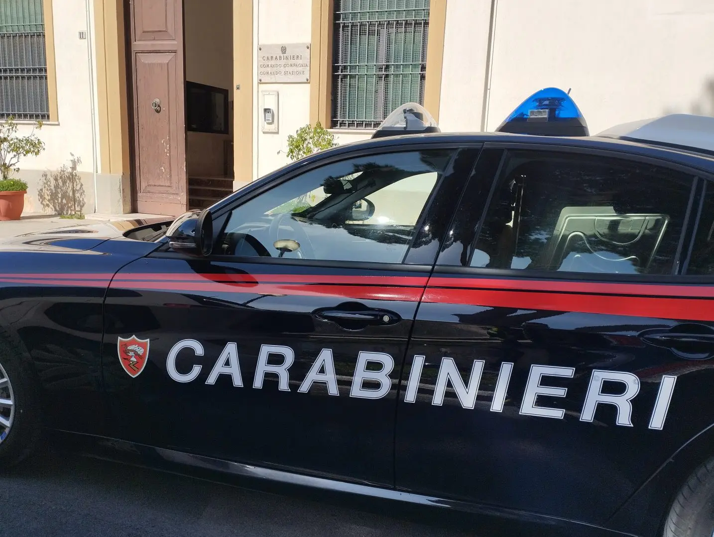 Trapani, rogo distrusse 83 ettari di bosco: arrestato dipendente di una struttura dipartimentale della Regione / Video