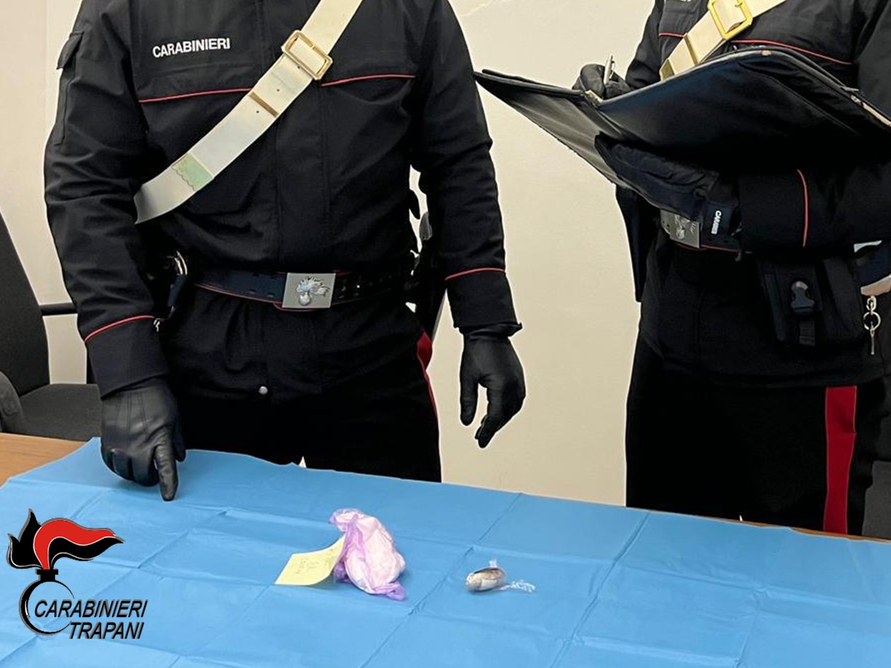 Marsalese arrestato, spacciava hashish e cocaina