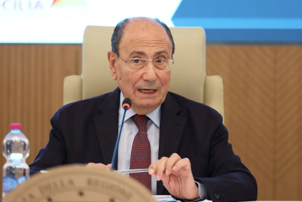 Fondi per oltre 289 milioni ai Comuni siciliani, Schifani “Trasferimenti anche quest’anno in anticipo”