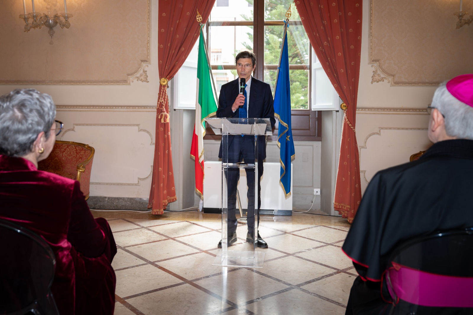 Trapani, il saluto del questore Peritore