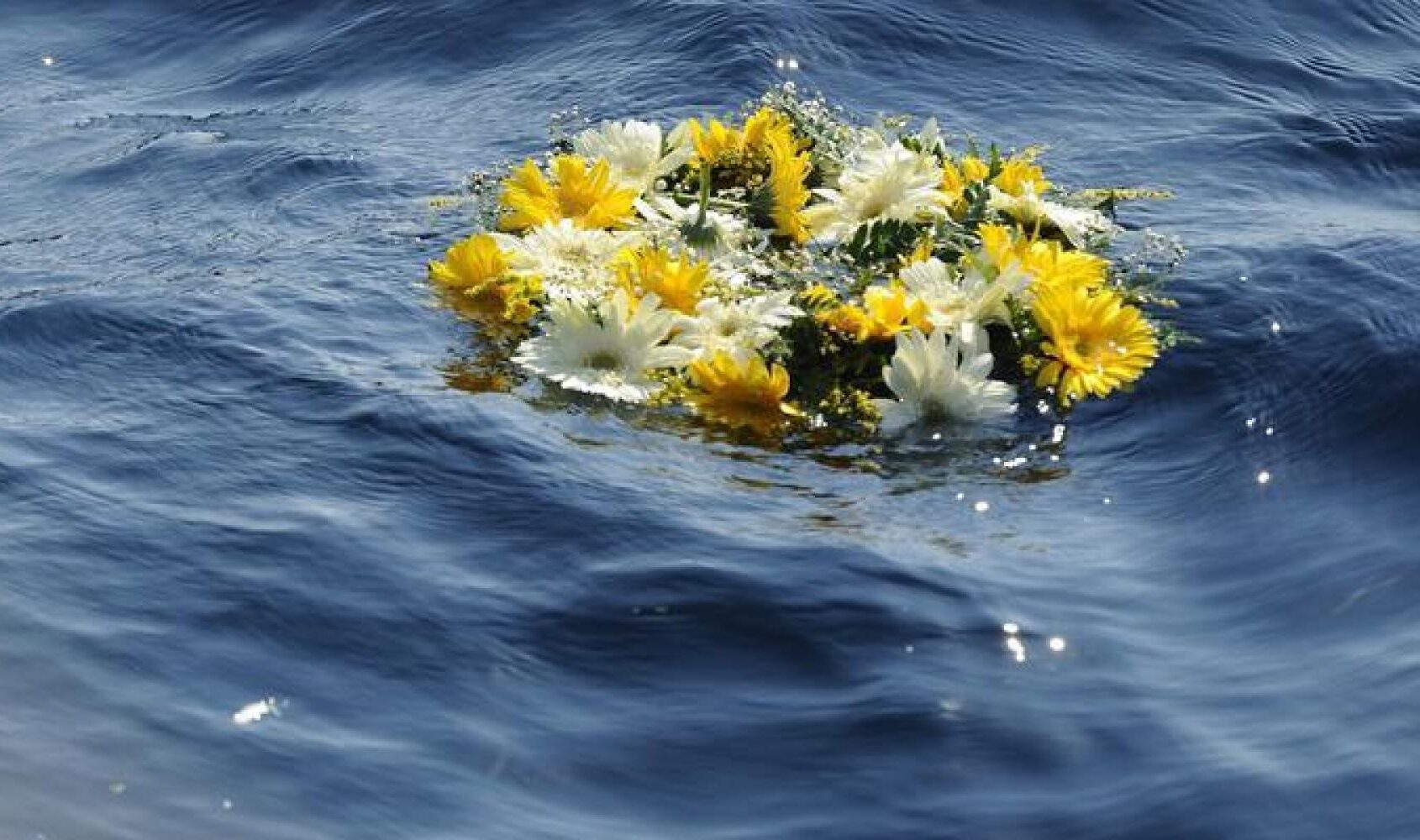 “Degna sepoltura per il giovane migrante trovato morto nella costa marsalese”