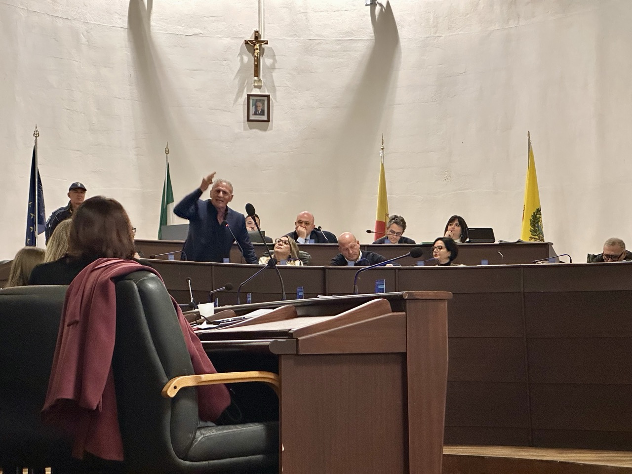 Mazara, tensioni nella maggioranza: FdI apre la crisi della coalizione?