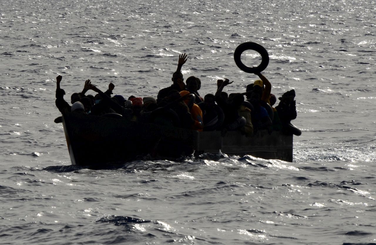 Migranti, un’altra tragedia in mare: diciannove morti e cinque feriti al largo di Lampedusa