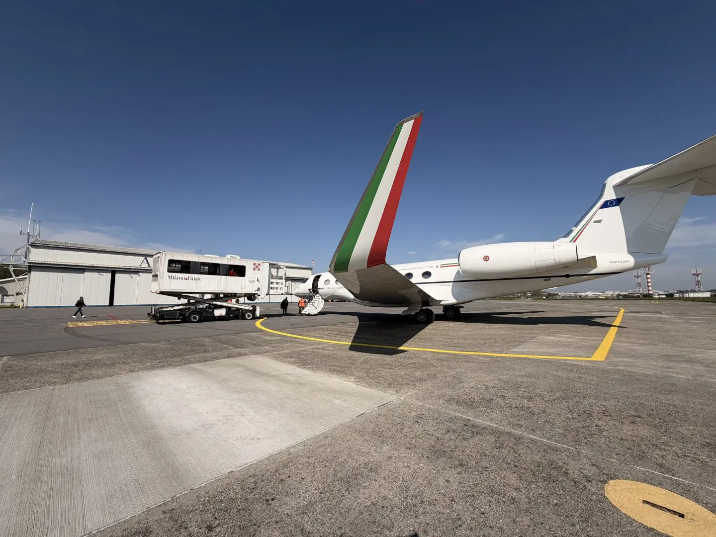 Bimbo di 2 anni trasportato da Palermo a Milano con un volo d’urgenza dell’Aeronautica Militare