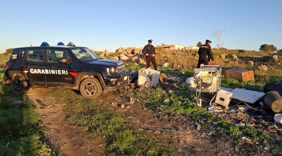 Operazione contro rifiuti illeciti ed estorsioni: SIM Carabinieri elogia l’Arma marsalese