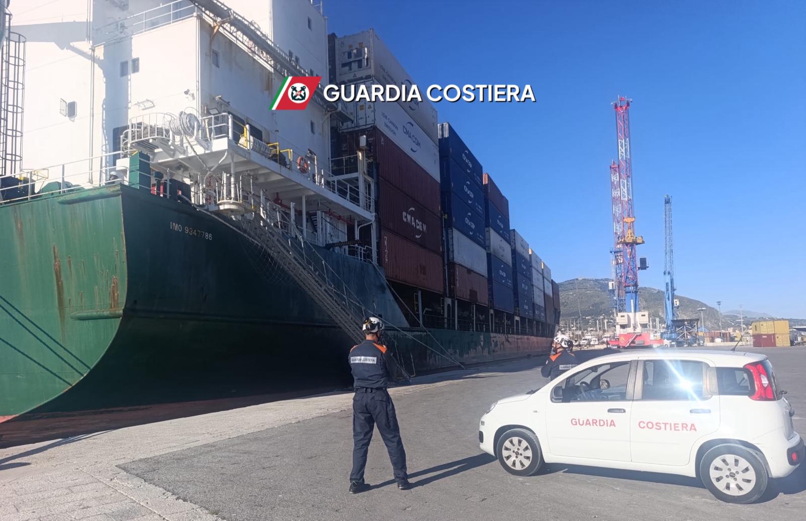 Trapani, nave straniera fermata in porto: gravi carenze sulla sicurezza