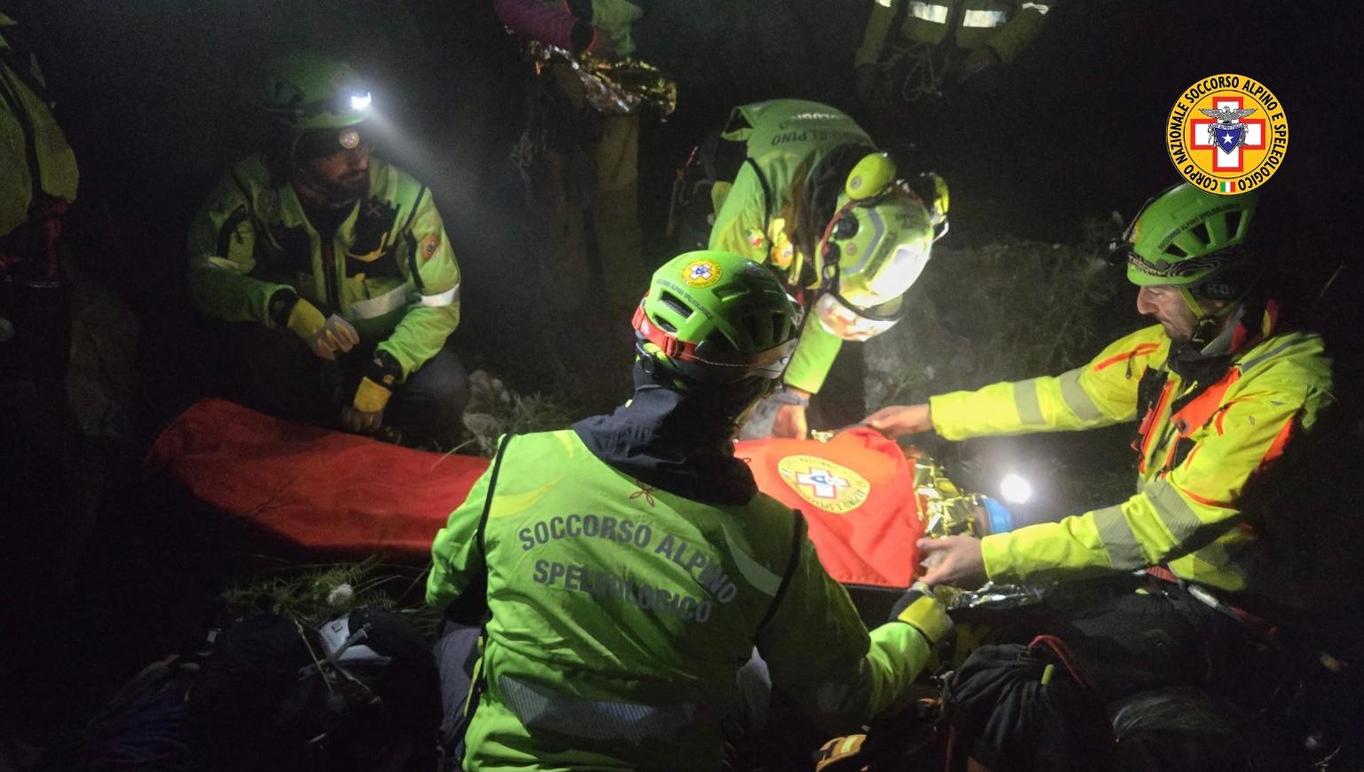 Si fa male durante la scalata di Monte Monaco, militari di Birgi soccorrono un alpinista polacco