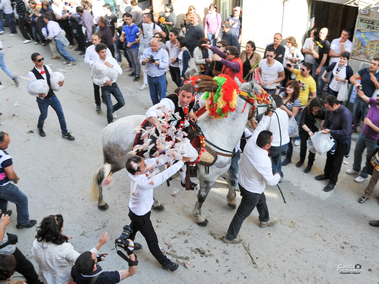 Calatafimi si prepara alla Festa del Santissimo Crocifisso tra tradizione e ‘doni dal cielo’