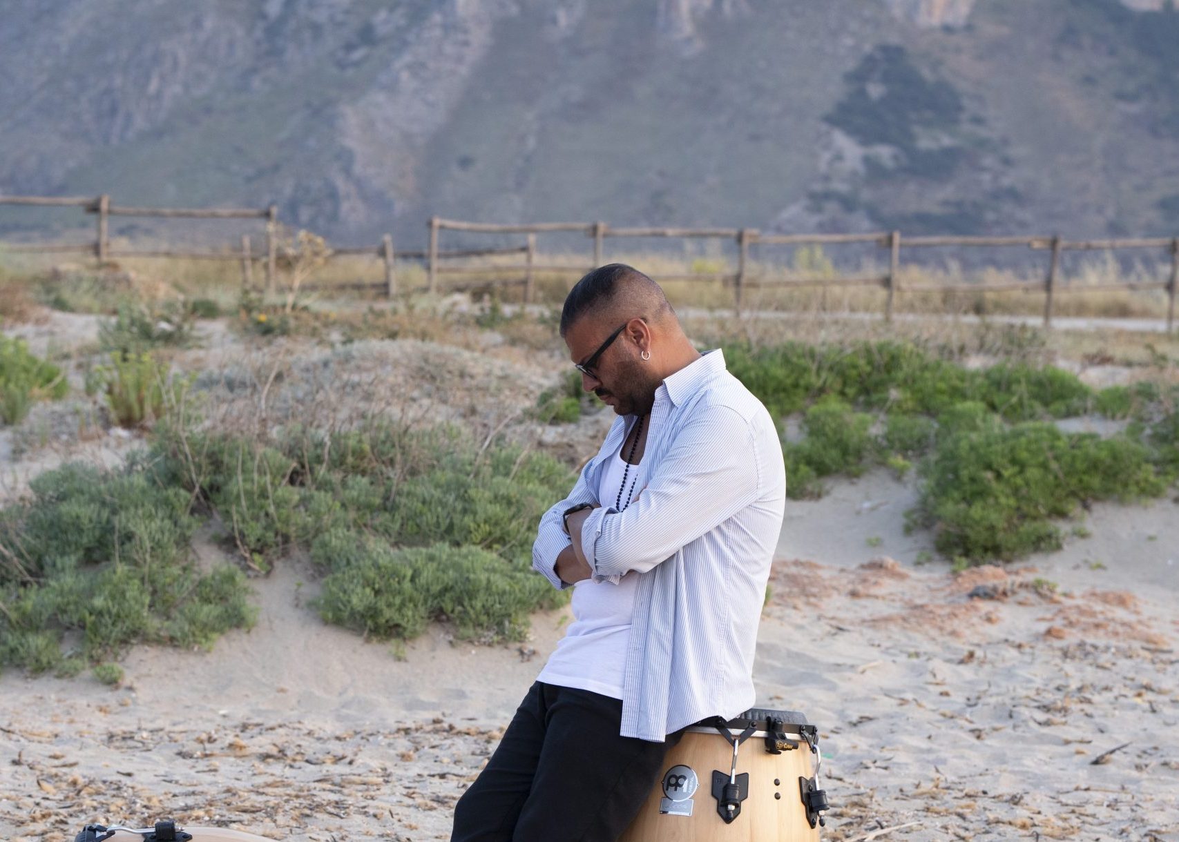 Pier Avellino torna con “Aloha”, il latin house in attesa di “Nankurunaisa”. VIDEO