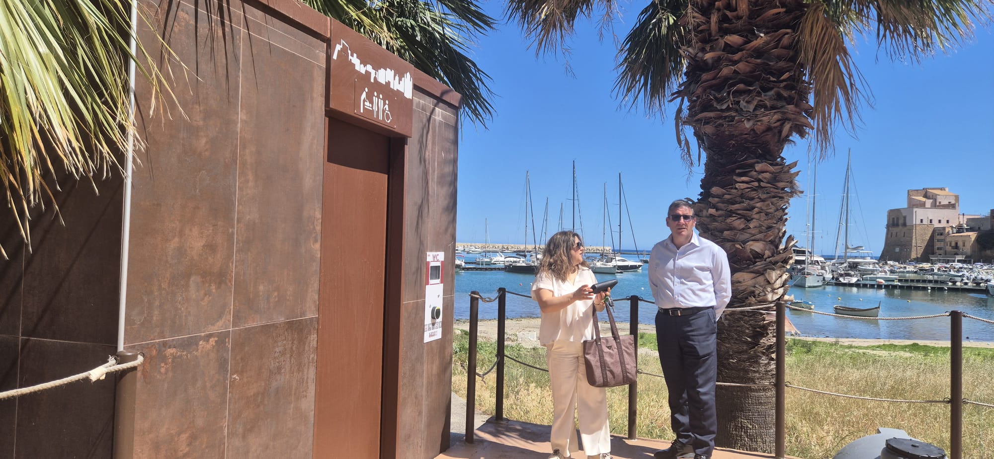 Attivi i bagni pubblici autopulenti nel litorale di Castellammare del Golfo