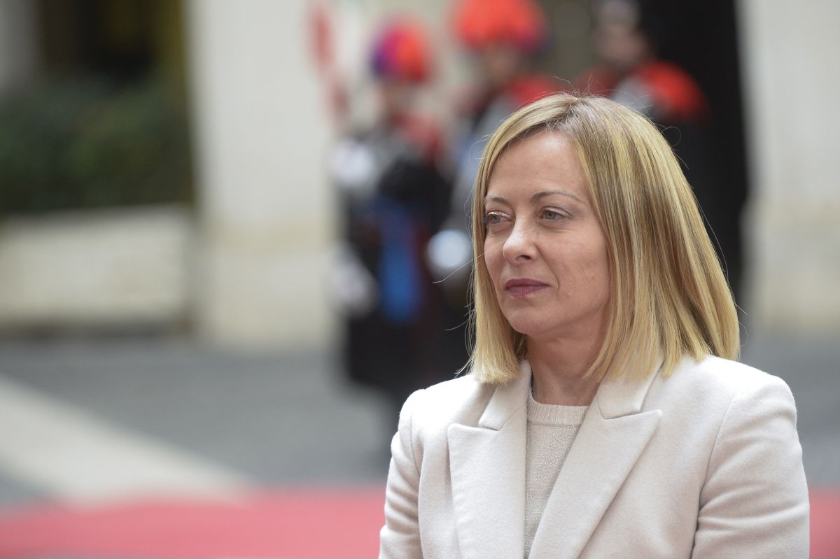 Meloni “Non sono antiamericana oggi, non ero inginocchiata ieri”
