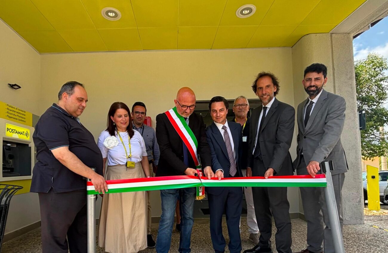 A Custonaci nuovo look per l’ufficio postale di via Ugo Foscolo