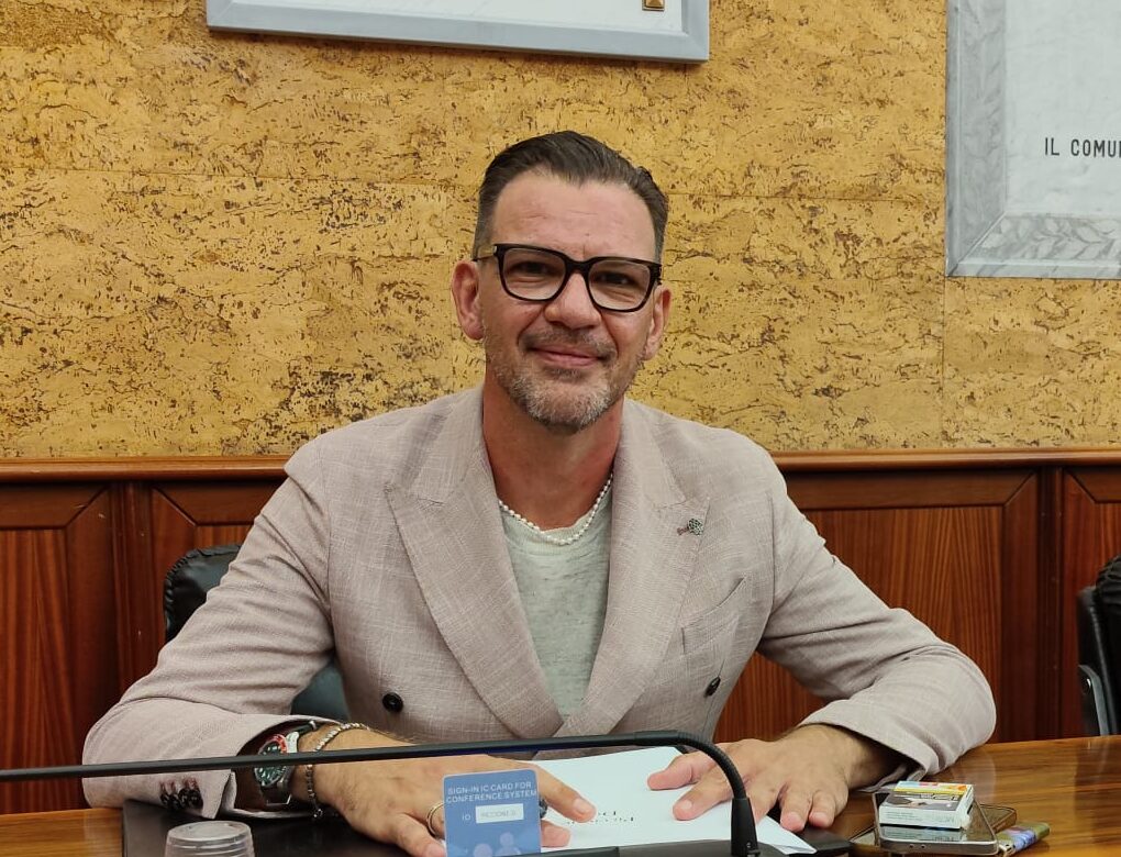 Panchine rimosse a Marsala, Piccione (Lega): “Rovinosa caduta dell’Amministrazione”