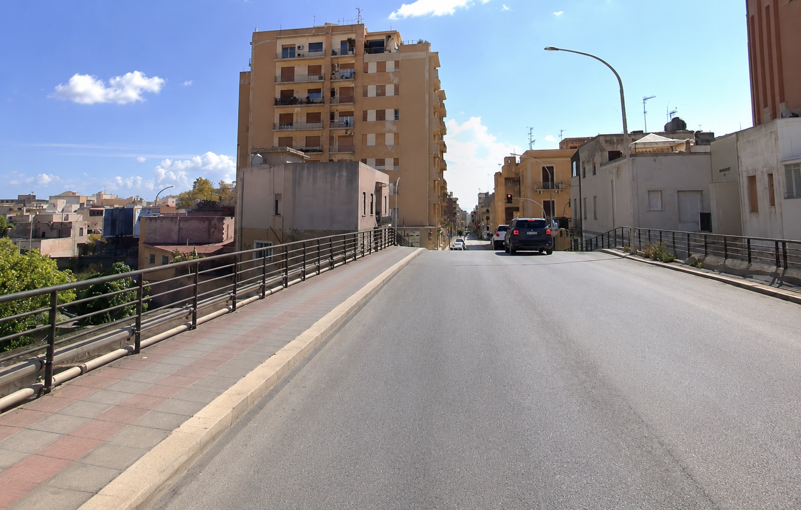 Marsala, scarsa sicurezza sul ponte di via degli Atleti: ringhiera degradata e troppi rischi