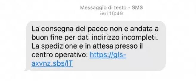 Il pacco fantasma: se l’inganno viaggia per SMS