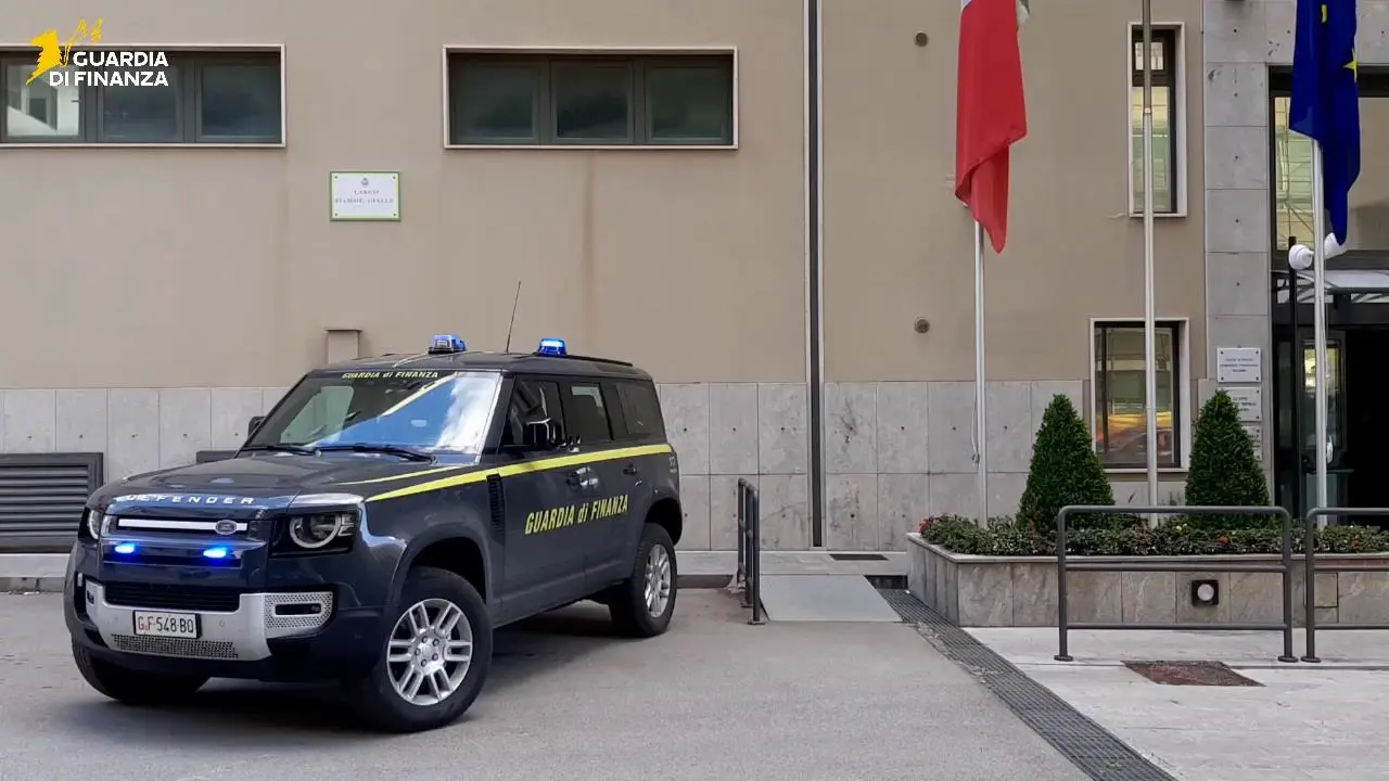 Movida e lavoro nero tra Palermo e provincia, 149 irregolari e maxi sanzioni