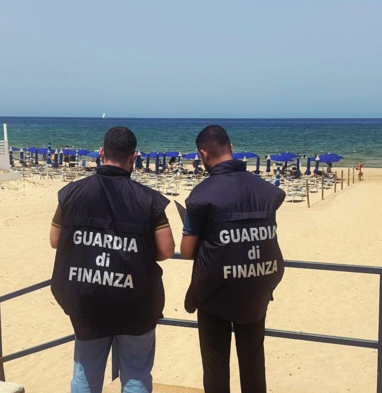 Lavoro nero e mancati scontrini fiscali, la Finanza in azione a Castellammare ed Alcamo