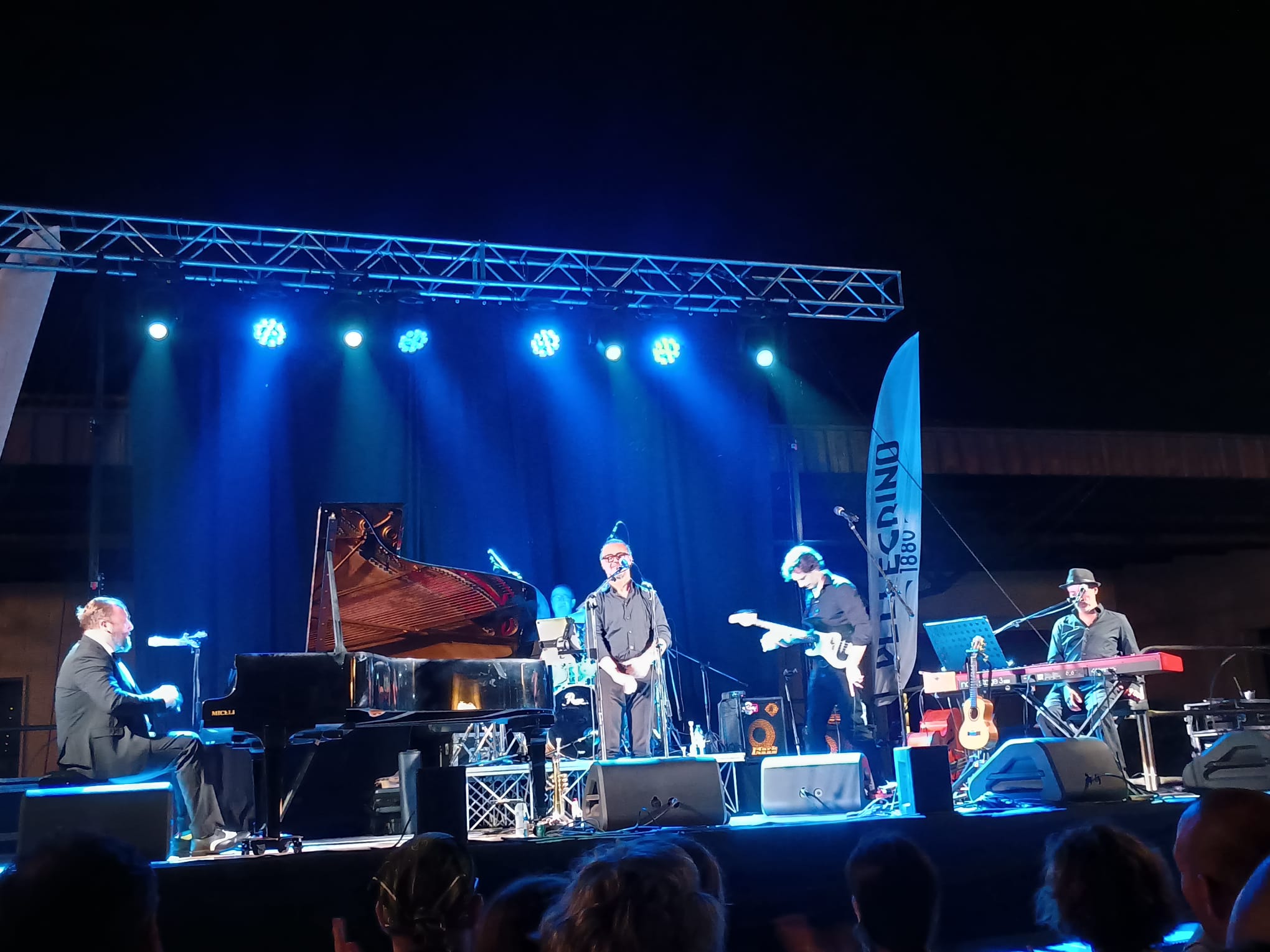 Gualazzi sold out alle Cantine Pellegrino di Marsala, magia jazz…