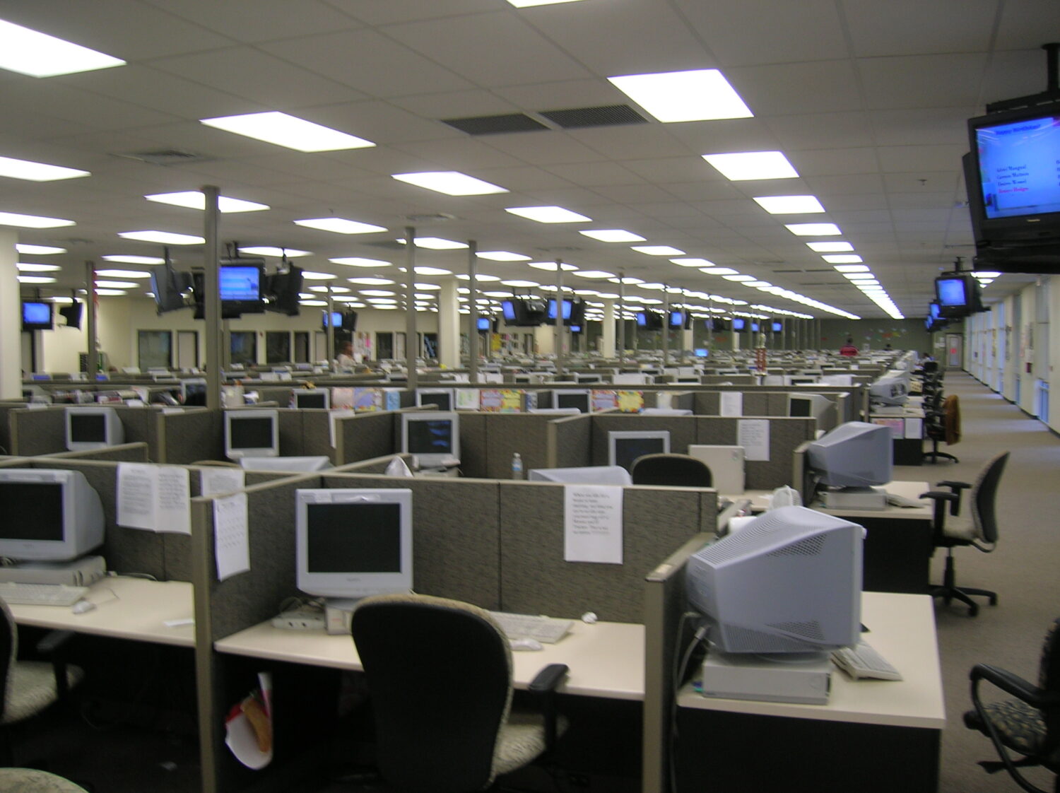 Call center, in Sicilia a rischio 7 mila posti di lavoro: l’allarme dei sindacati