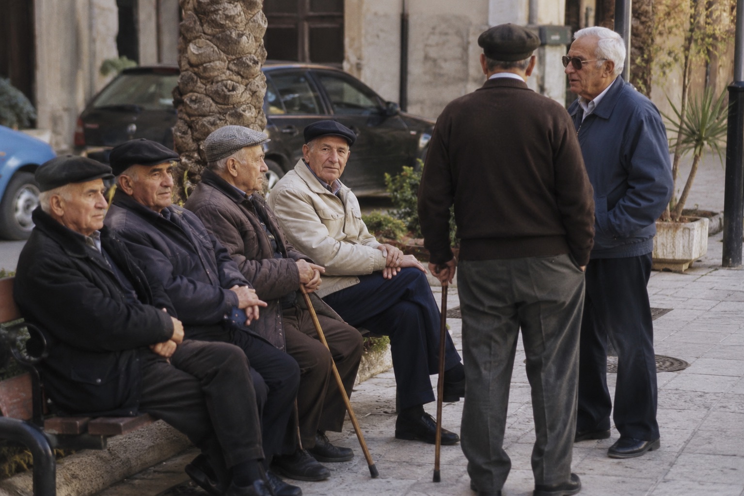 Provincia di Trapani troppo vecchia, la Cgil lancia l’allarme: “Il territorio si svuota, ecco perchè”