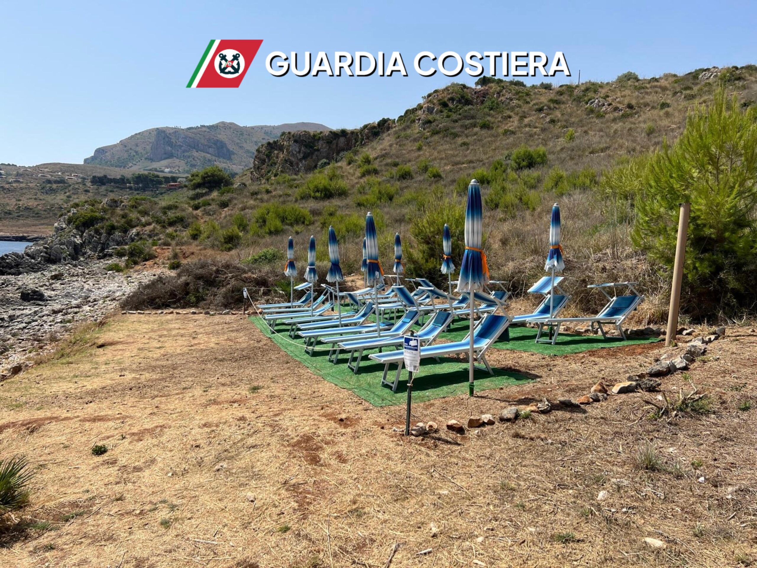 Lido abusivo a Castellammare, blitz dell’ufficio marittimo