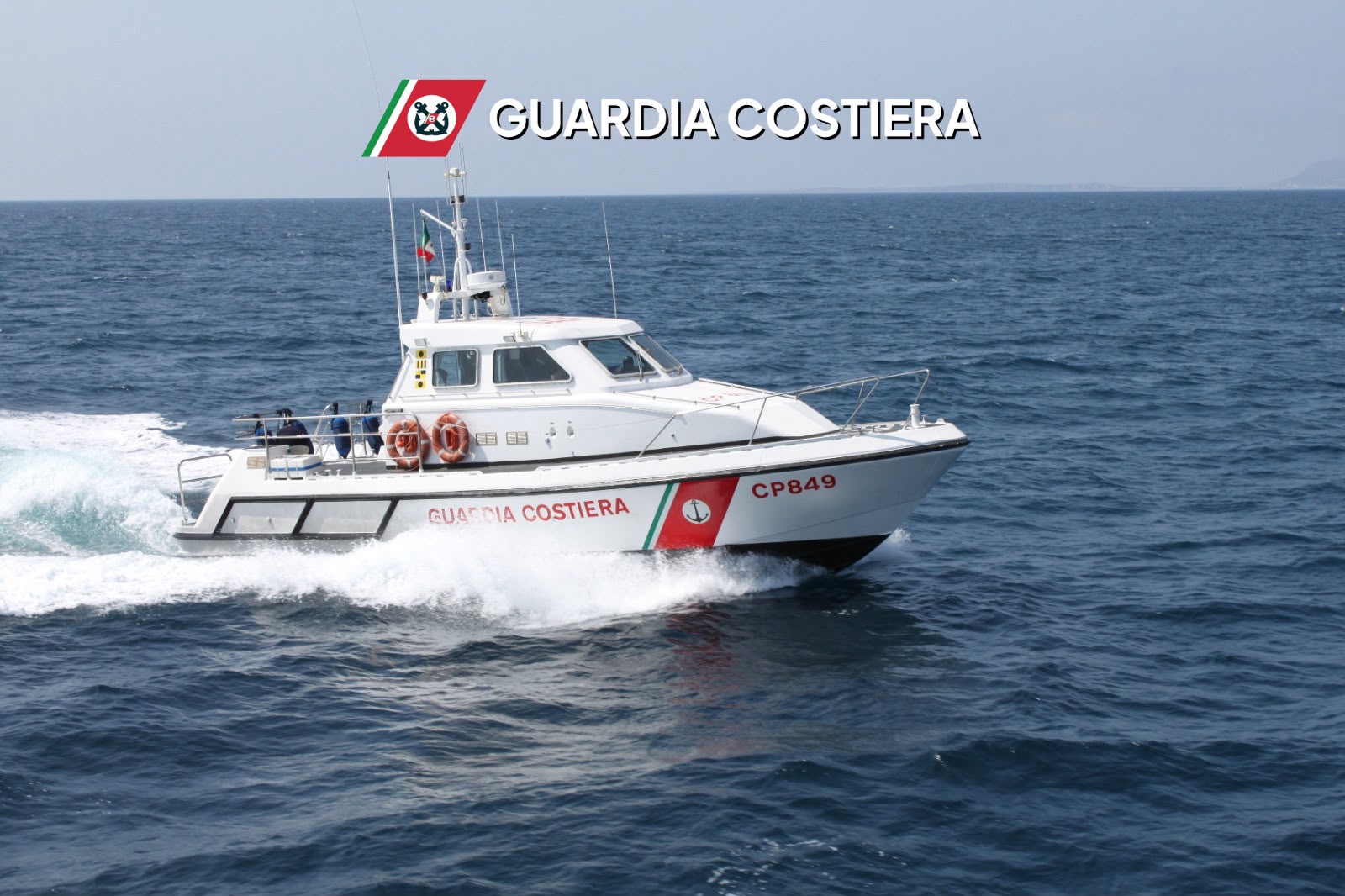 Trapani: soccorse due persone a circa 33 miglia dalla costa