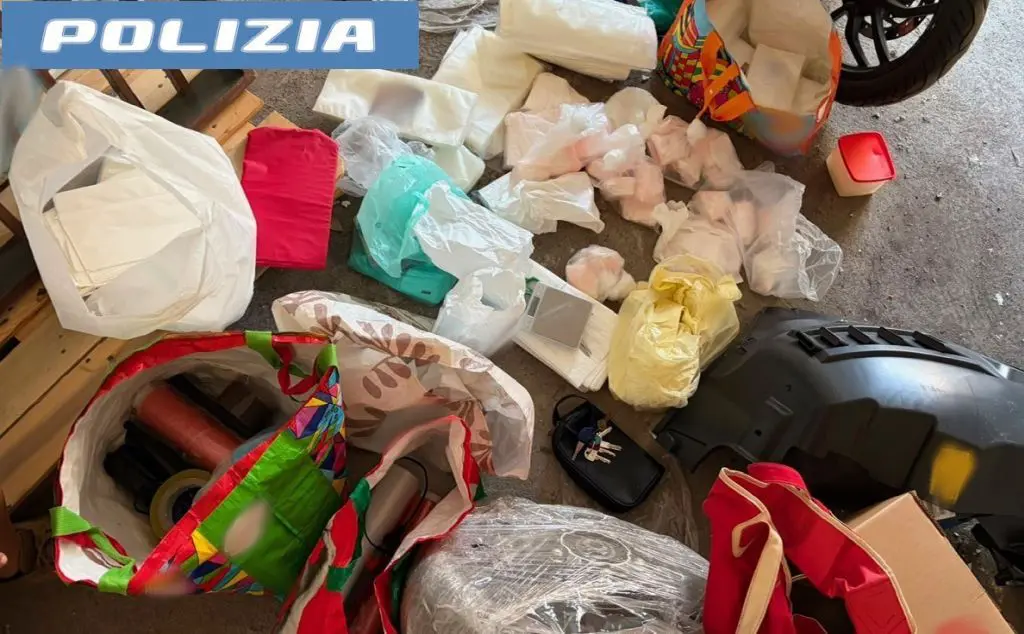 Scoperto un deposito con 3,5 kg di cocaina, arrestato 59enne catanese