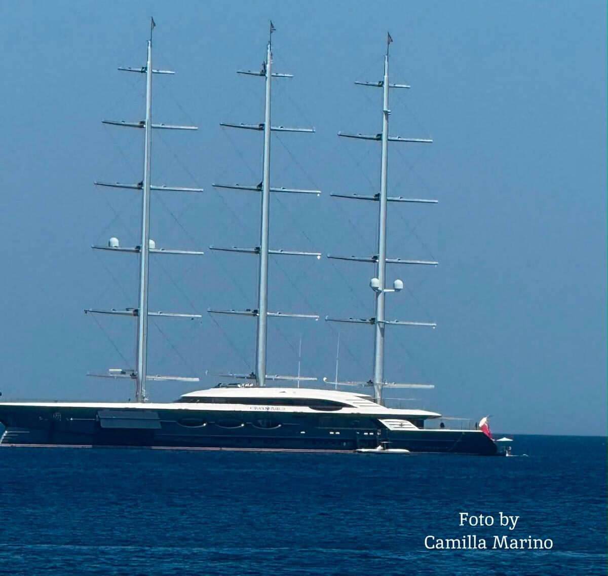 L’ombra delle vele nere: il fascino anacronistico della Black Pearl
