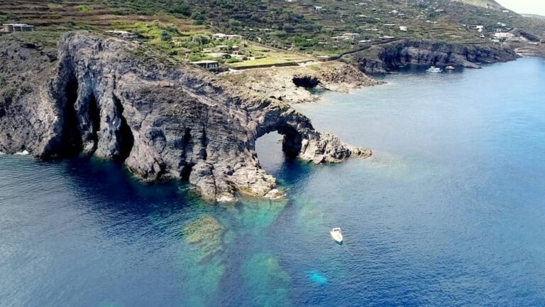 Pantelleria: apneista tredicenne fa perdere le tracce, tratto in salvo dalla Guardia Costiera