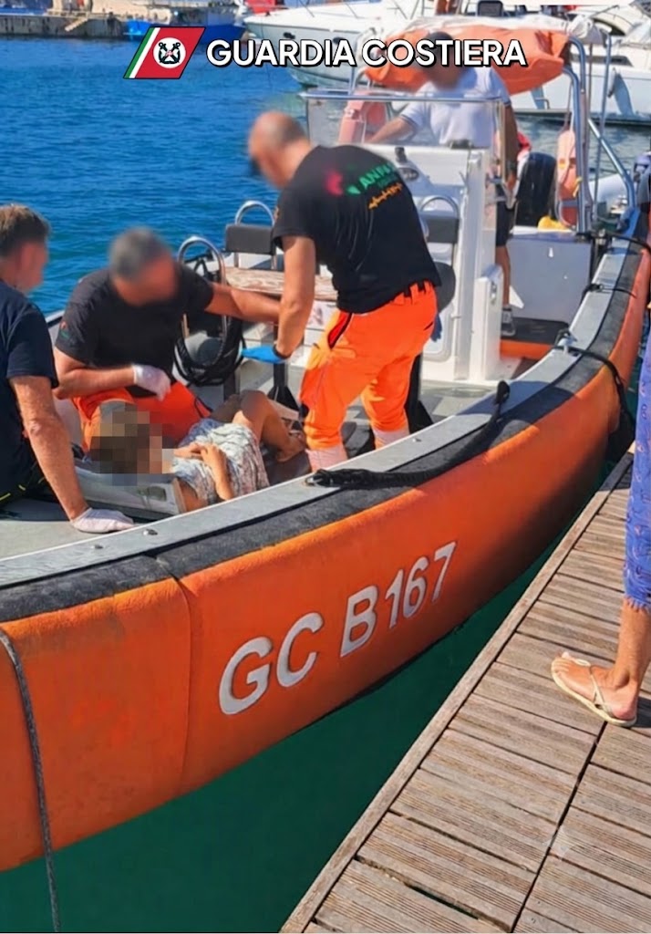 Intervento della Guardia Costiera soccorsa donna ferita a Favignana
