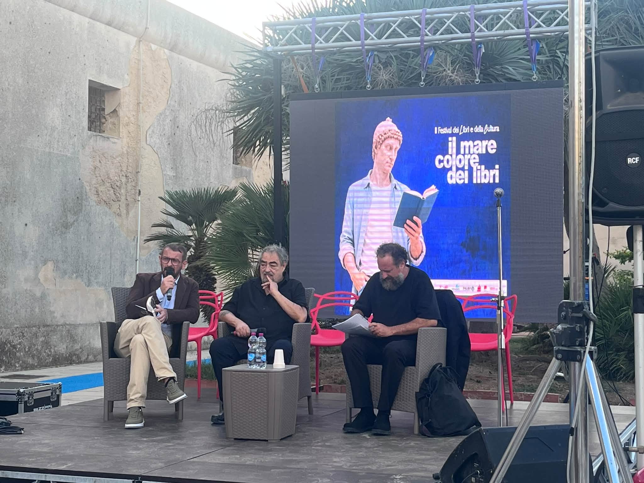 A “Il Mare colore dei libri”, Billitteri racconta i giovani della Palermo anni ’50. VIDEO