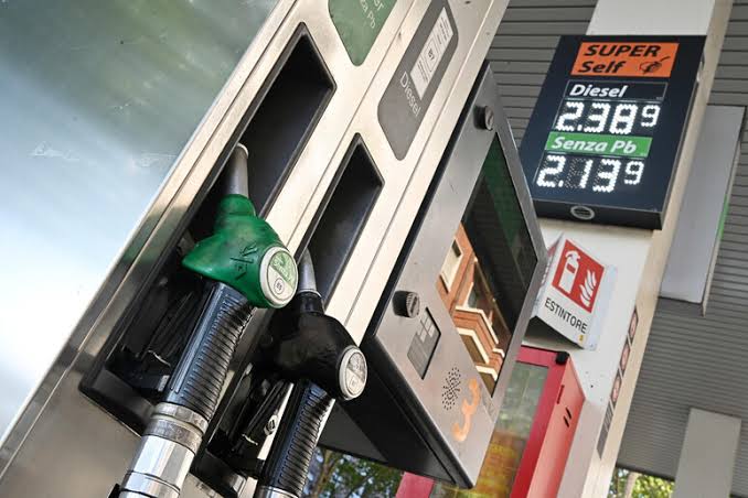 Carburanti, iniziano gli ‘sconti’. Quinci: “Autotrasporto e marineria vicini al collasso”