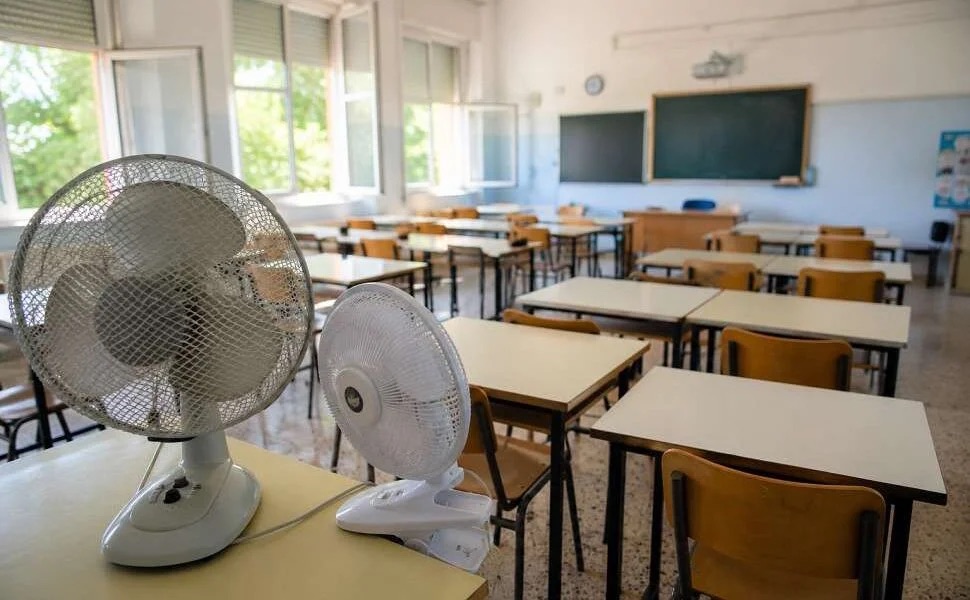 Scuole roventi in Sicilia, “Aule oltre i 36 gradi, serve un piano urgente”