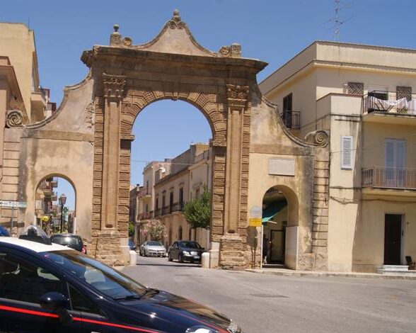 Castelvetrano: occupa una casa minacciando di vantare un credito, denunciato