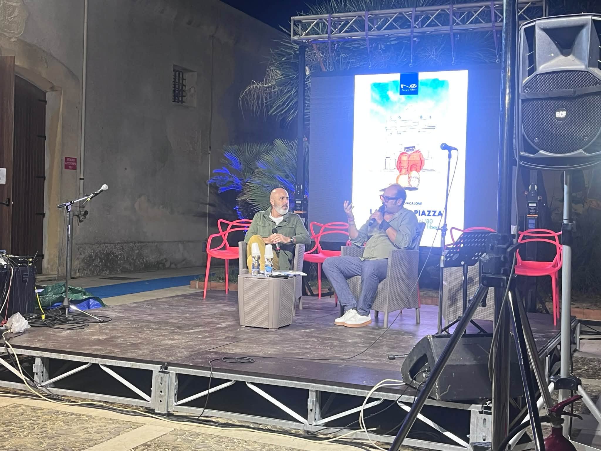 A “Il Mare colore dei libri” Marsala e gli anni ’80 dei Paninari con Walter Giacalone. VIDEO