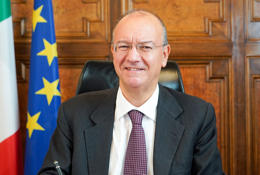 Valditara elogia i docenti di Marsala: “Li premierò a Roma”. Risorse per ricostruire l’Alcide De Gasperi