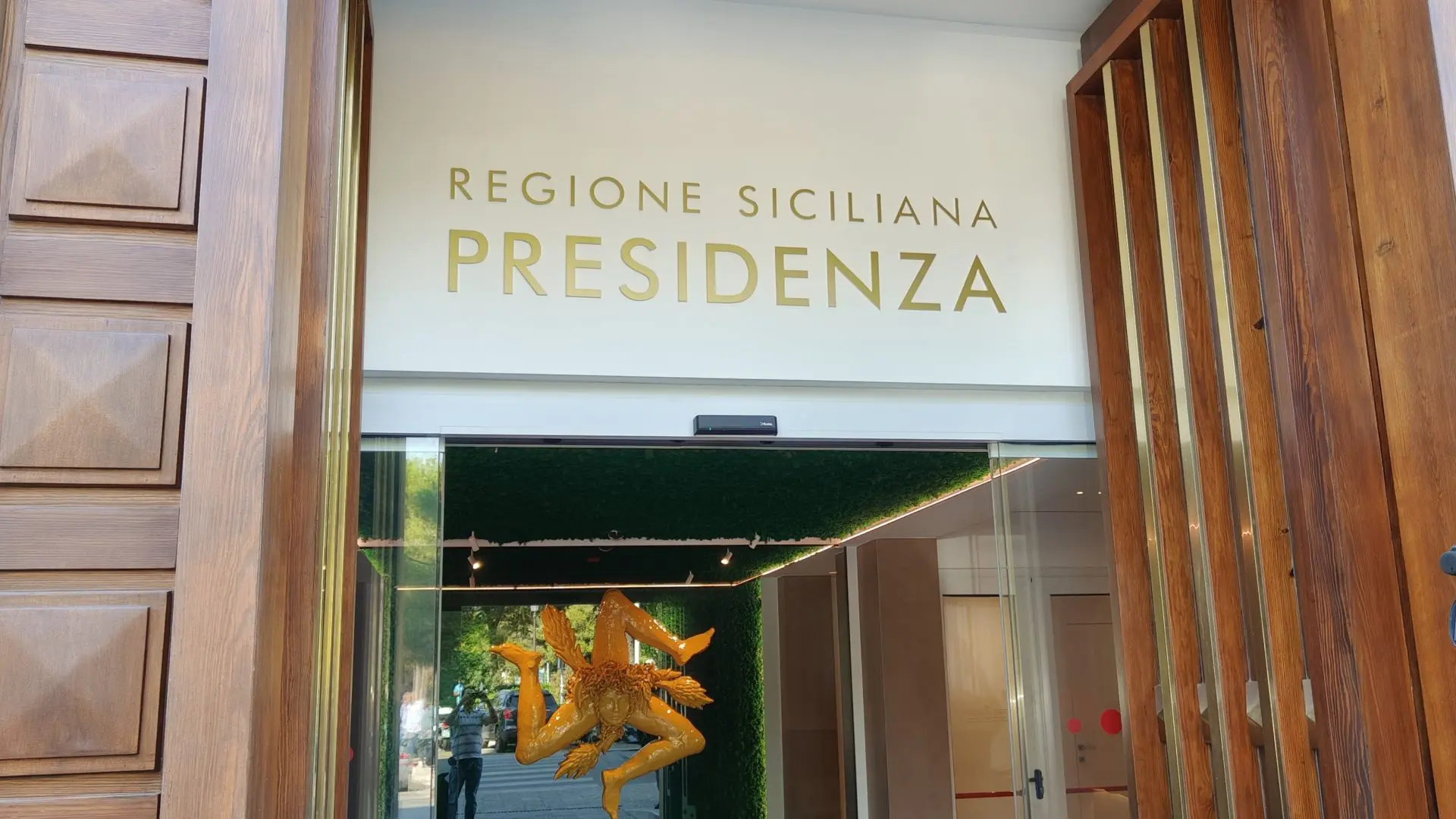 Terminata dopo un’ora la riunione della giunta Schifani, tramonta l’ipotesi di dimissioni immediate / Video