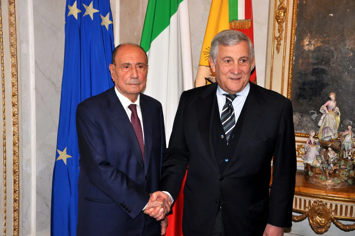 Tajani conferma la fiducia a Schifani, “Avanti con il programma”