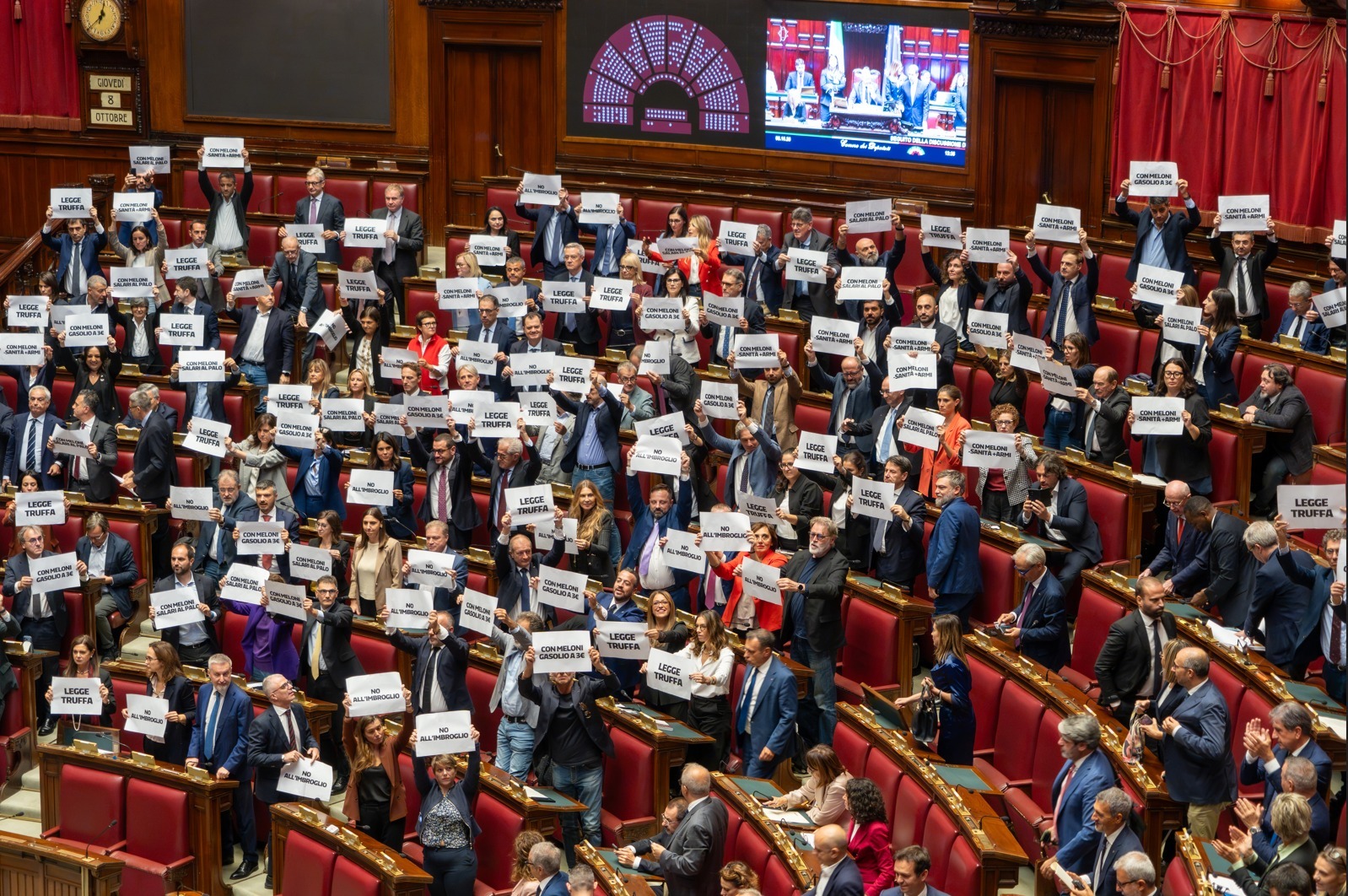 Lo Stabilicum è legge. Esulta la maggioranza, protestano le opposizioni