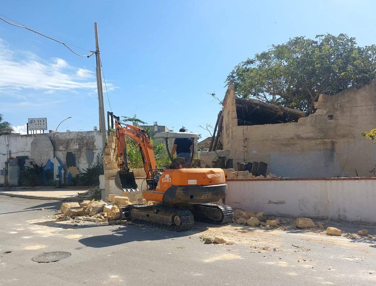 Tornado, rimozione detriti a Petrosino e a Marsala. Sul posto anche i volontari