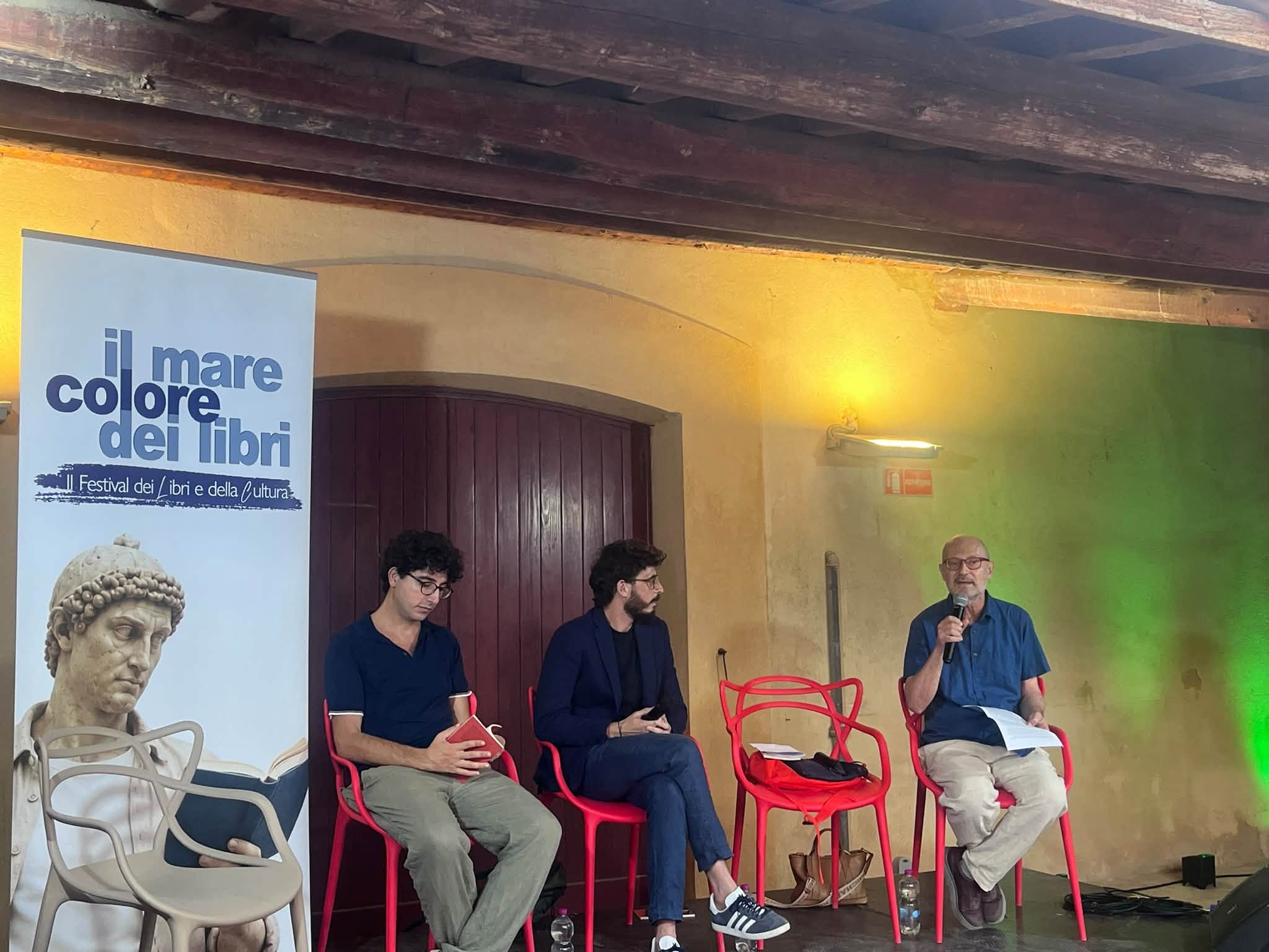 Achille Sammartano racconta “Via Sibilla n. 5” a ‘Il Mare colore dei libri’. VIDEO