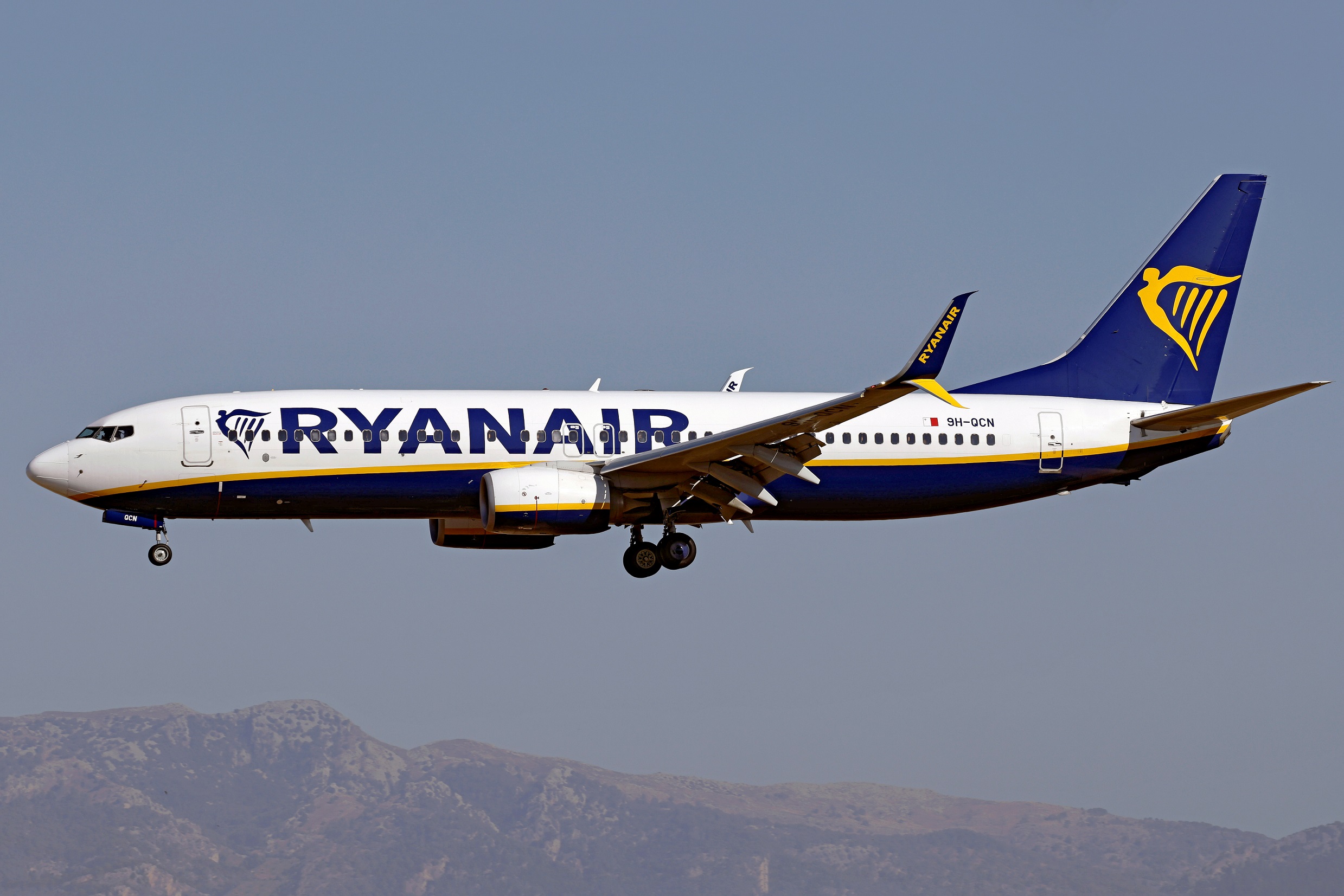Volo in ritardo di quasi dieci ore sul Ryanair Trapani-Bologna, disagi per i passeggeri